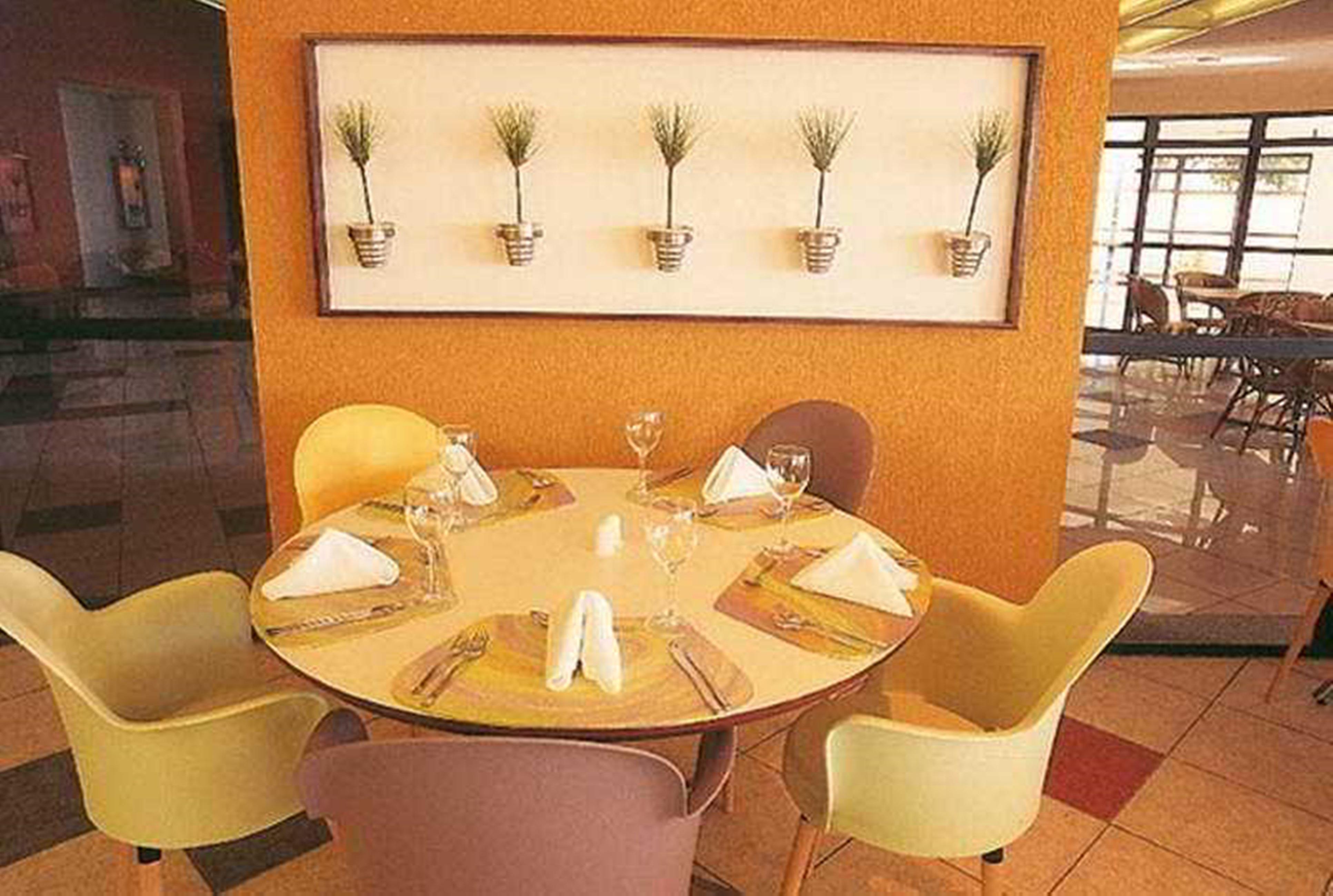 Iate Plaza Hotel