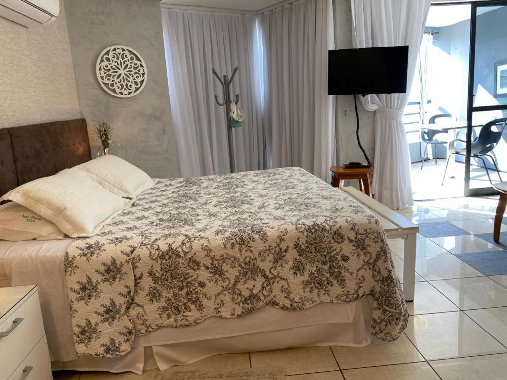 Hotel Iate Plaza